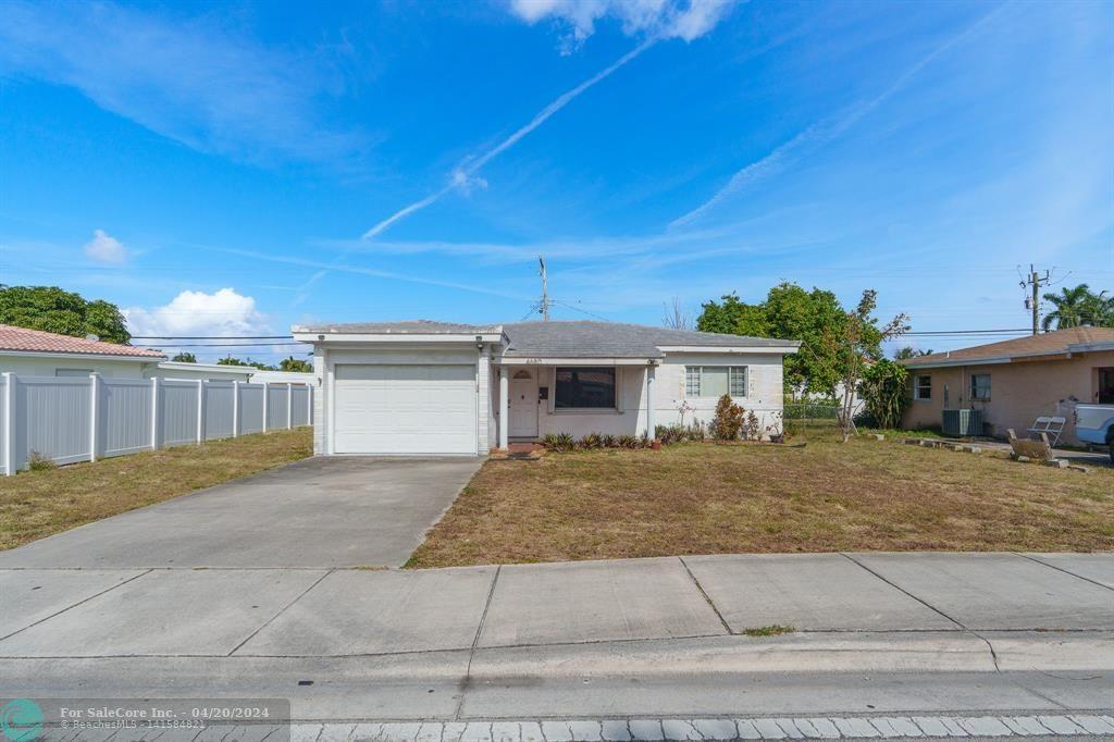 Photo of 4680 N Andrews Ave in Oakland Park, FL