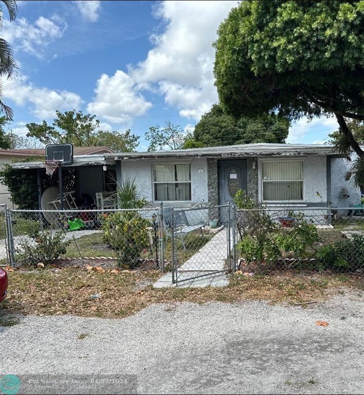 Photo of 2351 NW 3rd St in Pompano Beach, FL