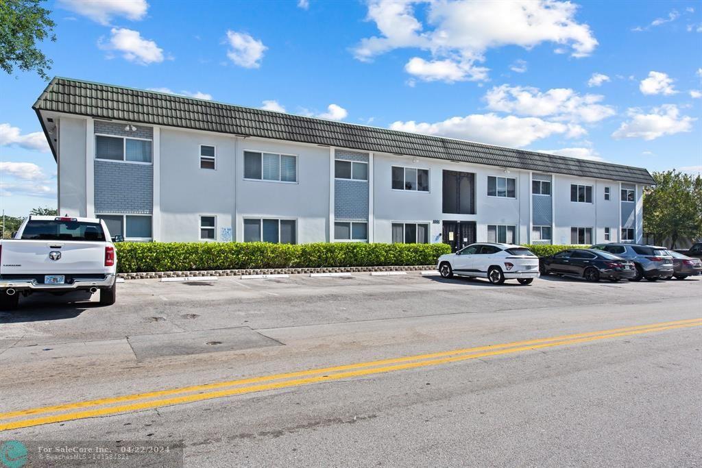 Photo of 1001 SE 16th St 1 in Fort Lauderdale, FL