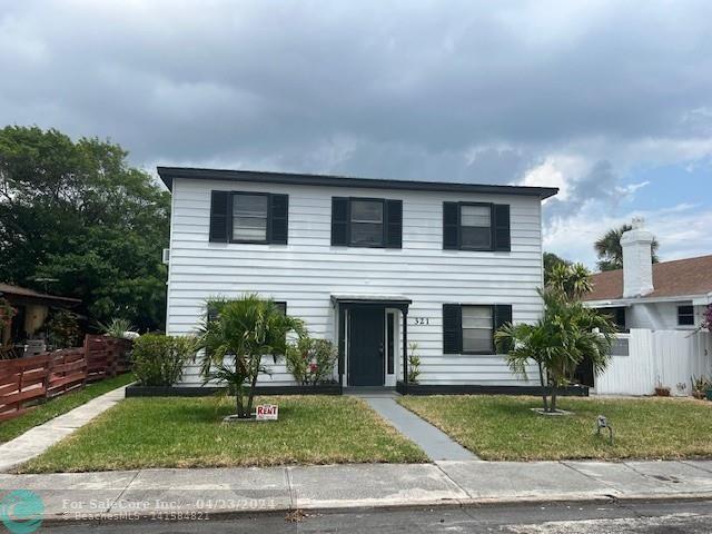 Photo of 321 Conniston Rd 4 in West Palm Beach, FL