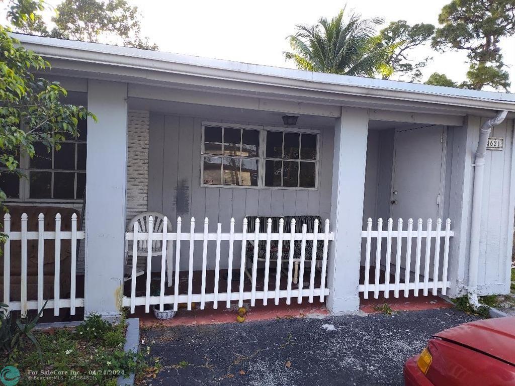 Photo of 4621 NE 6th Ave in Fort Lauderdale, FL
