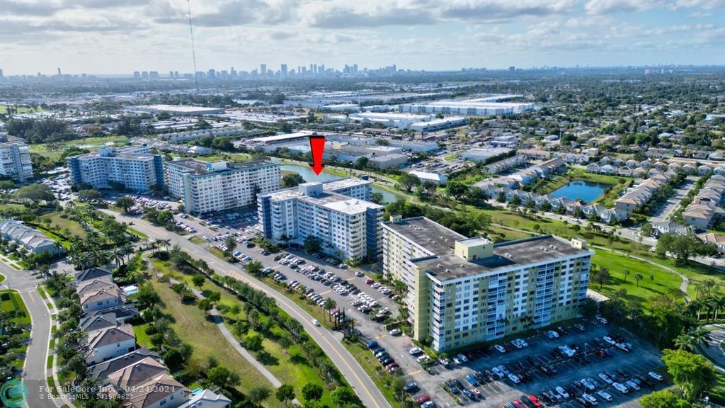Photo of 4350 Hillcrest Dr 515 in Hollywood, FL