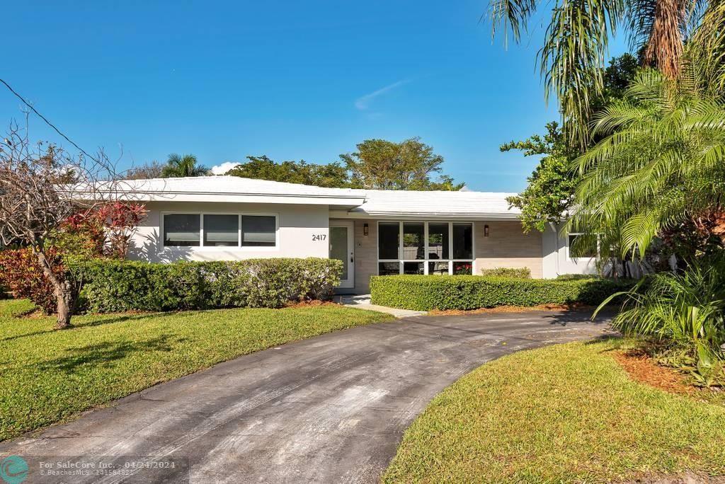 Photo of 2417 Bayview Dr in Fort Lauderdale, FL