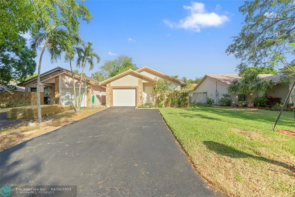 Photo of 1740 NW 93rd Ter in Coral Springs, FL