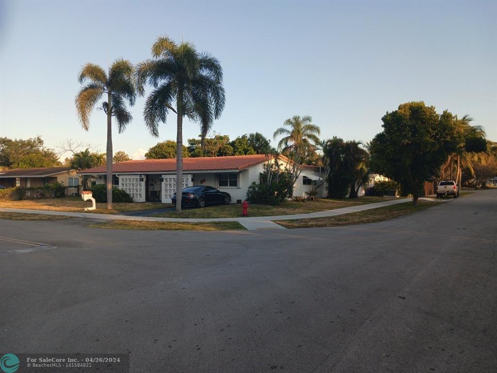Photo of 3400 SW 15th St in Fort Lauderdale, FL