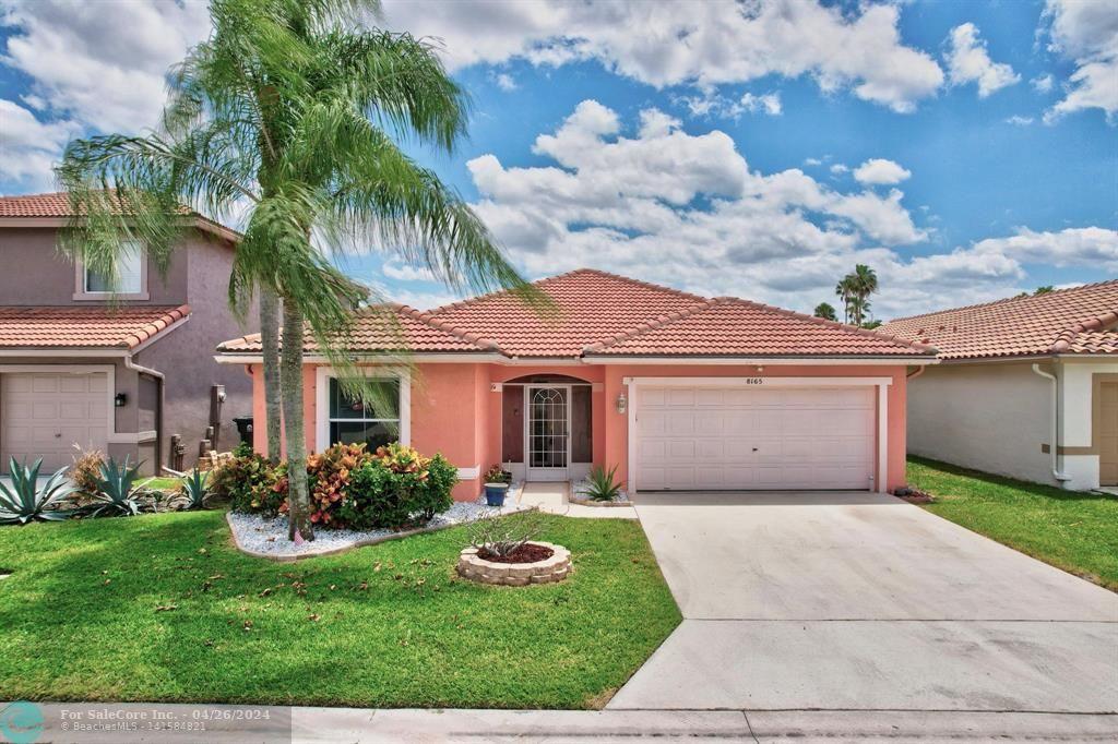 Photo of 8165 Pelican Harbour Dr in Lake Worth, FL