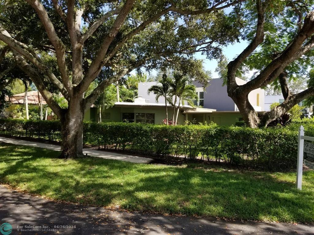 Photo of 1100 SE 8th St in Fort Lauderdale, FL