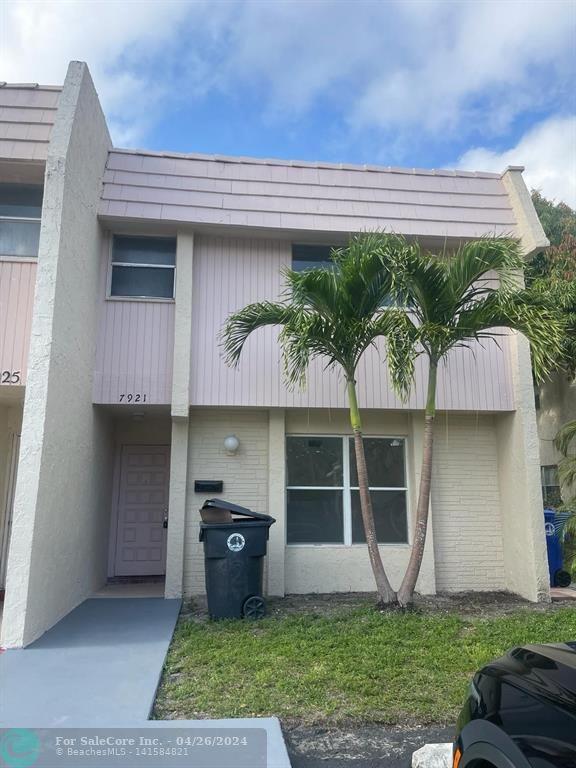 Photo of 7921 SW 9th St in North Lauderdale, FL