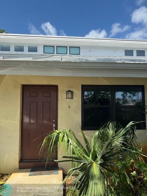 Photo of 1455 Holly Heights Dr 4 in Fort Lauderdale, FL