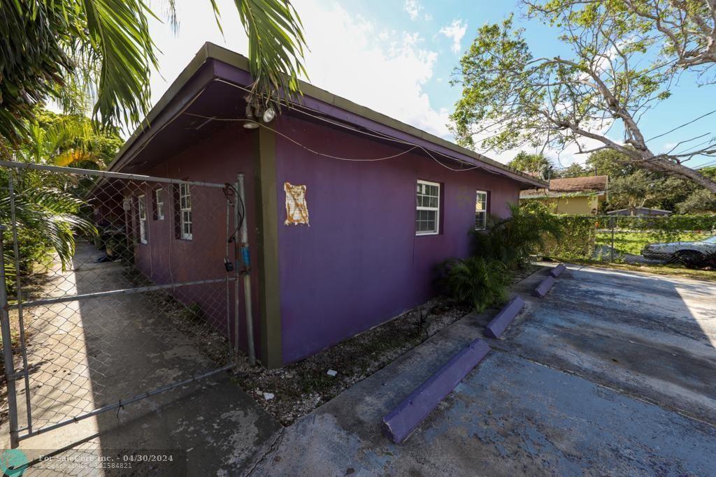 Photo of 1128-1132 NW 5th Ct in Fort Lauderdale, FL