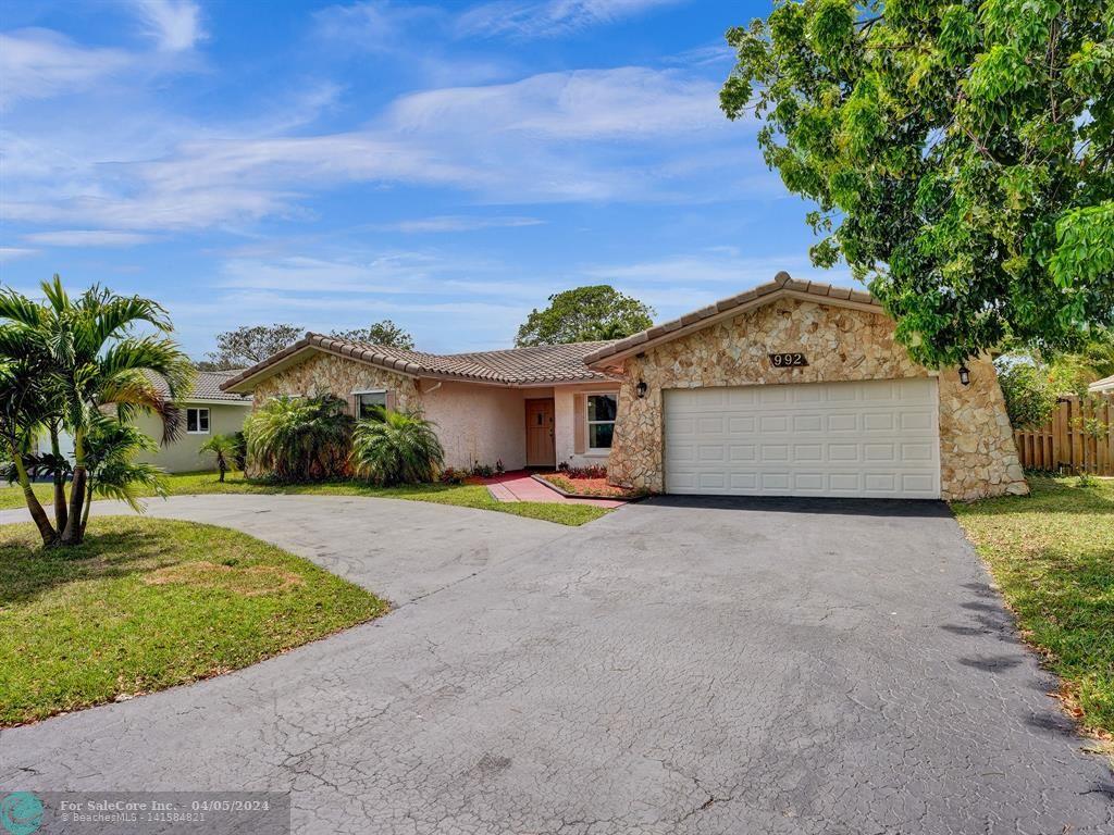 Photo of 992 NW 82nd Ave in Coral Springs, FL