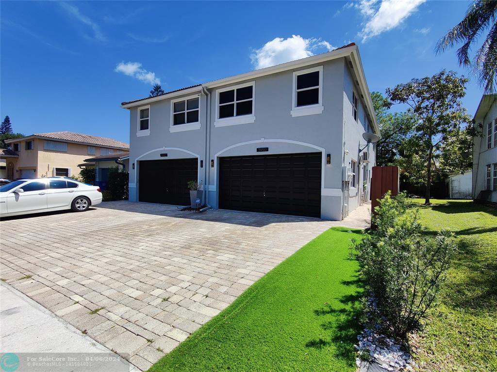 Photo of 3950 Simms St 3950 in Hollywood, FL