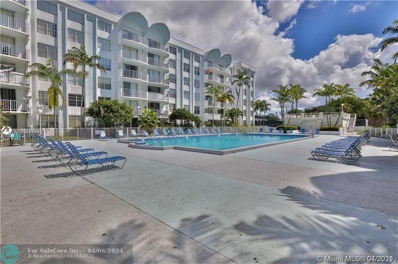 Photo of 492 NW 165th Street Rd C-214 in Miami, FL