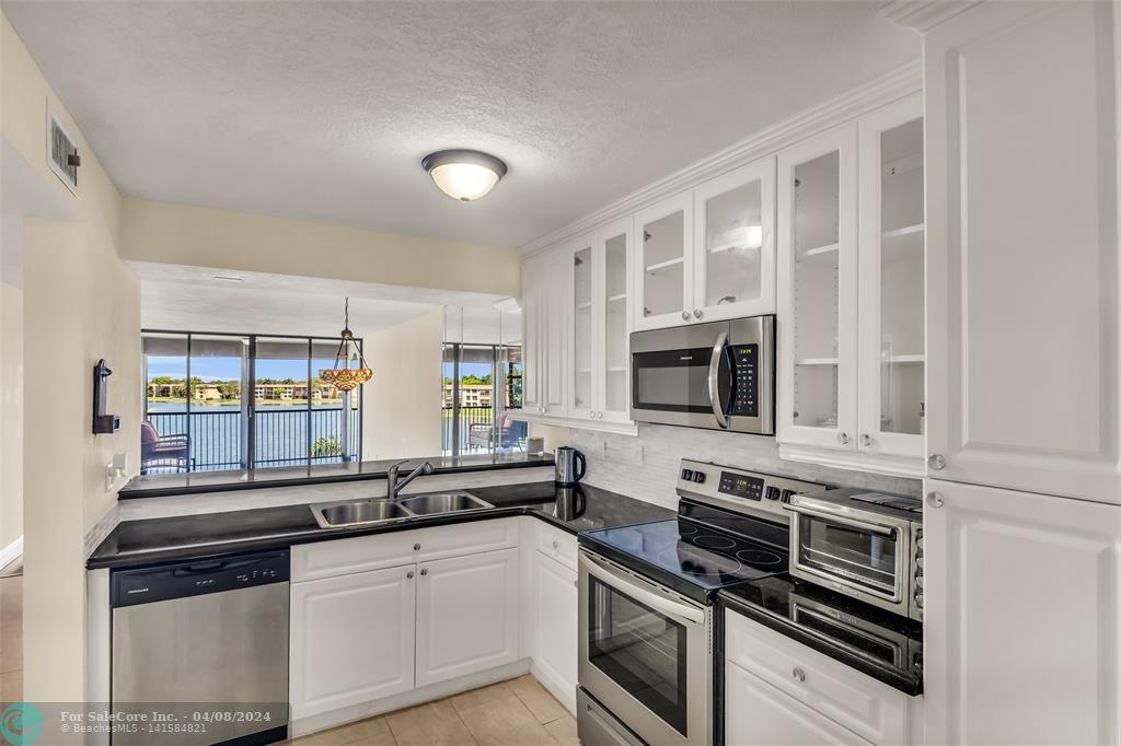 Photo of 6243 S Coral Lake Dr 407 in Margate, FL