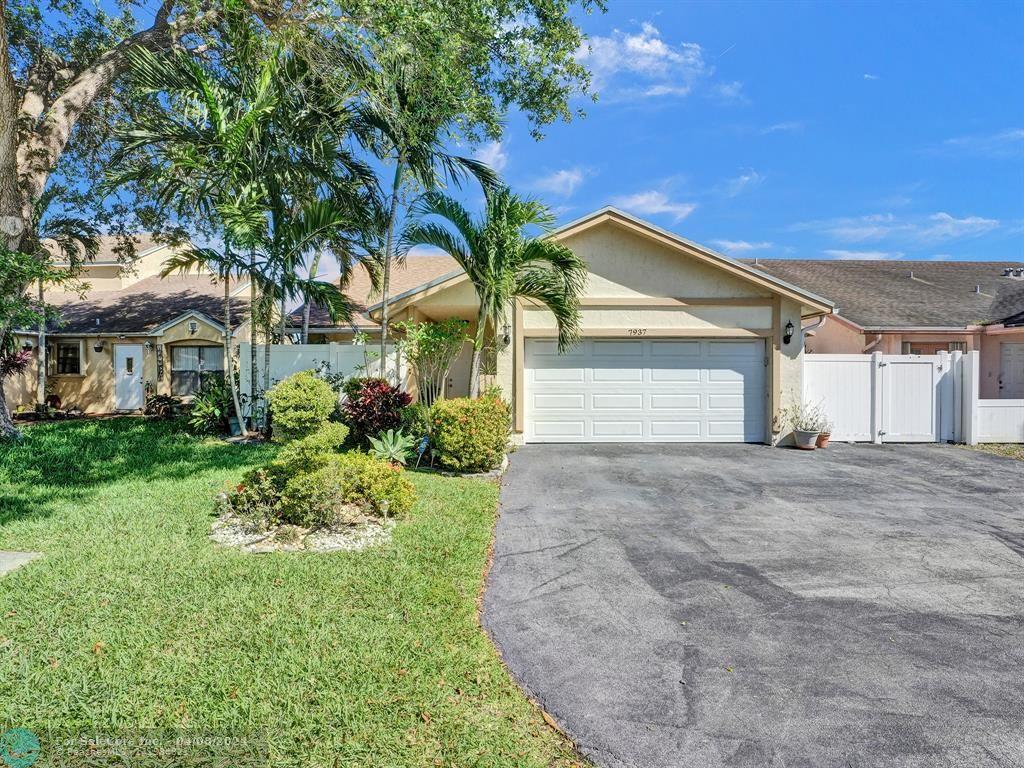 Photo of 7937 NW 50th St in Lauderhill, FL