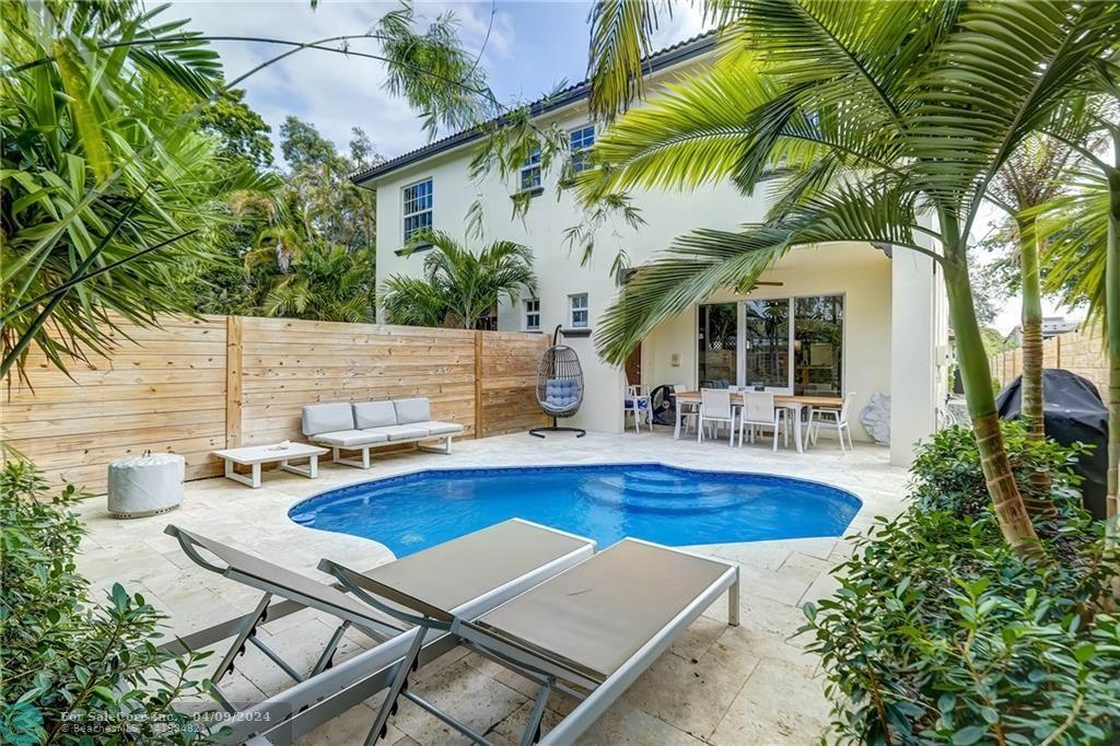 Photo of 1109 NE 16th Ave in Fort Lauderdale, FL