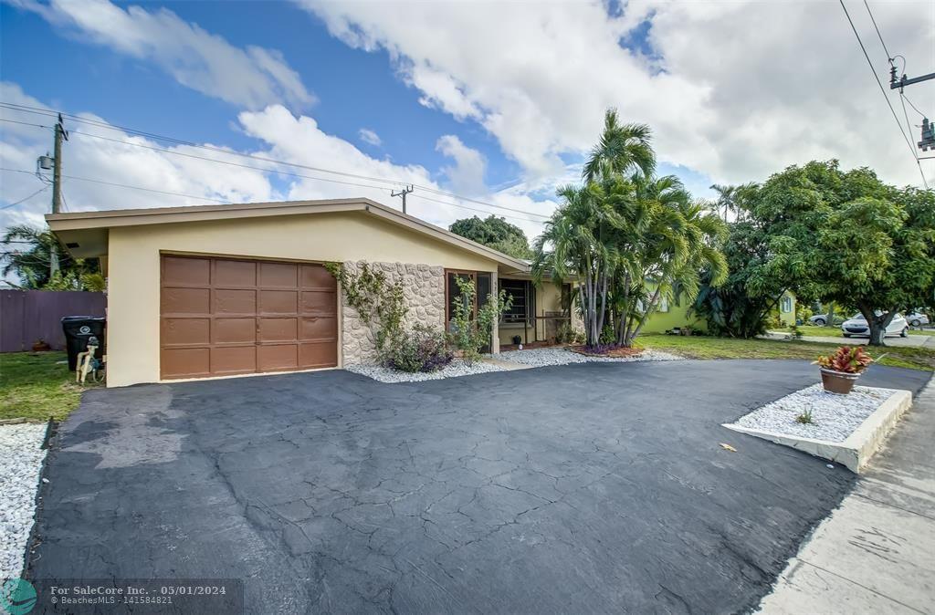 Photo of 5760 NE 18th Ave in Fort Lauderdale, FL