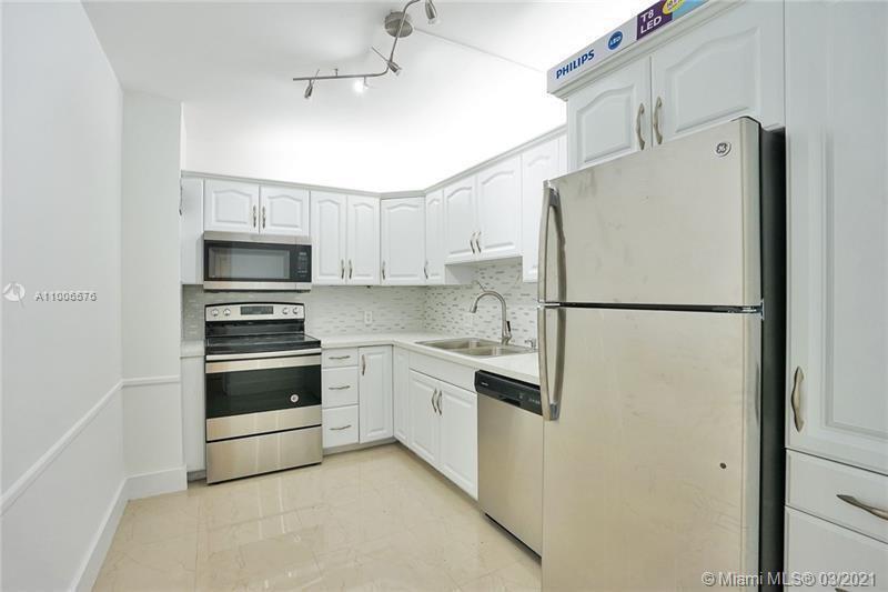 Gorgeous full renovated 2 bedroom 2 bathroom condo at the heart of Aventura! All new appliance, bath