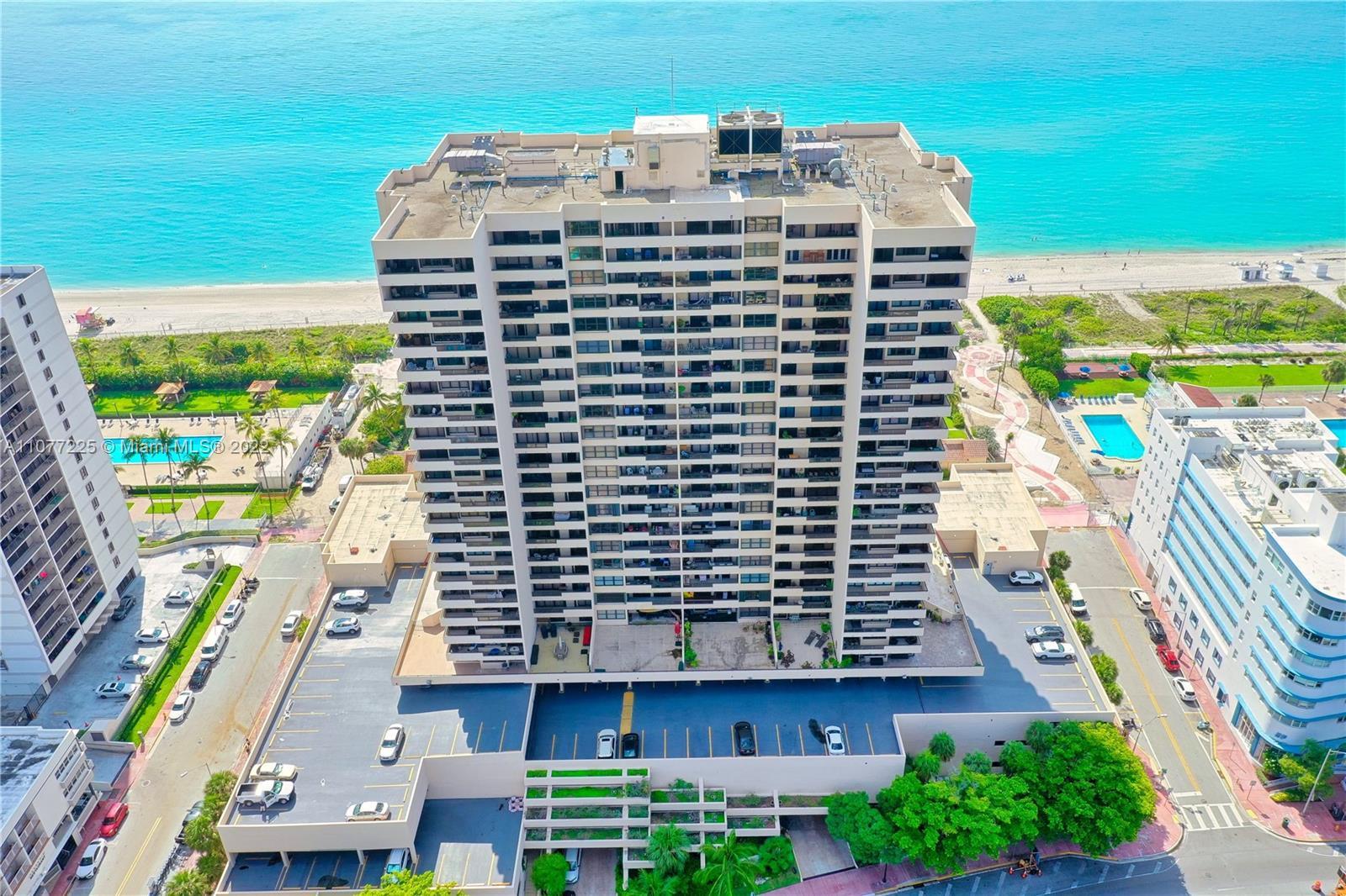 Stunning 2 bed 2 bath Condo in Miami Beach with an incredible panoramic view of intracoastal and Mia