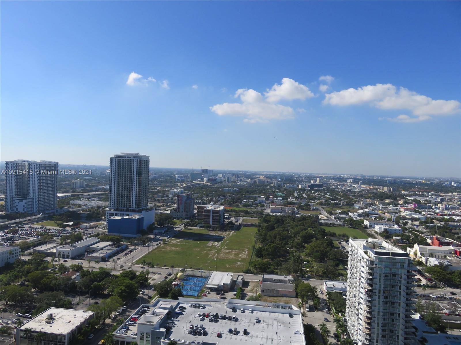 BACK ON THE MARKET! CASH ONLY. 2 BEDS/2.5BATHS with direct views of Miami City skyline and partial b