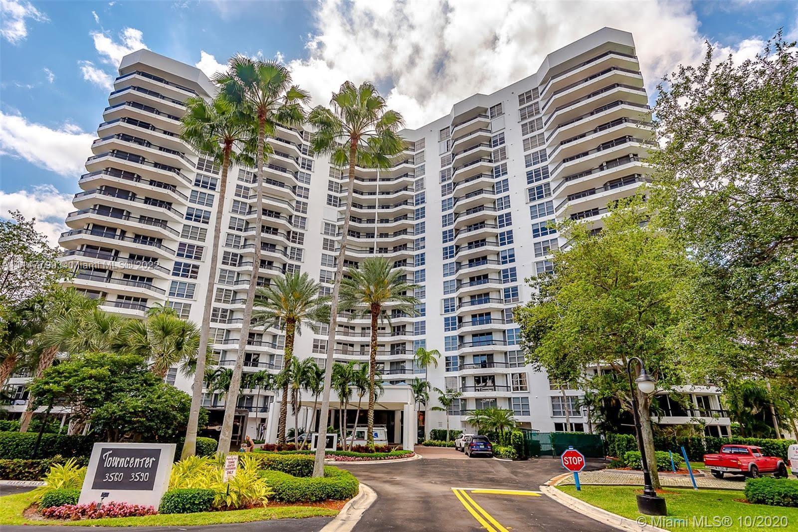 A Truly beautiful condo in the heart of Aventura prime sought after location. Spacious open floor pl