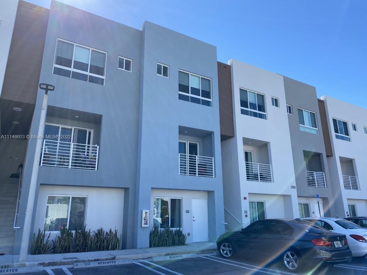 Cozy new construction a stone throw away from Aventura. Unit boasts a two story, 2 bedroom 2.5 bath 