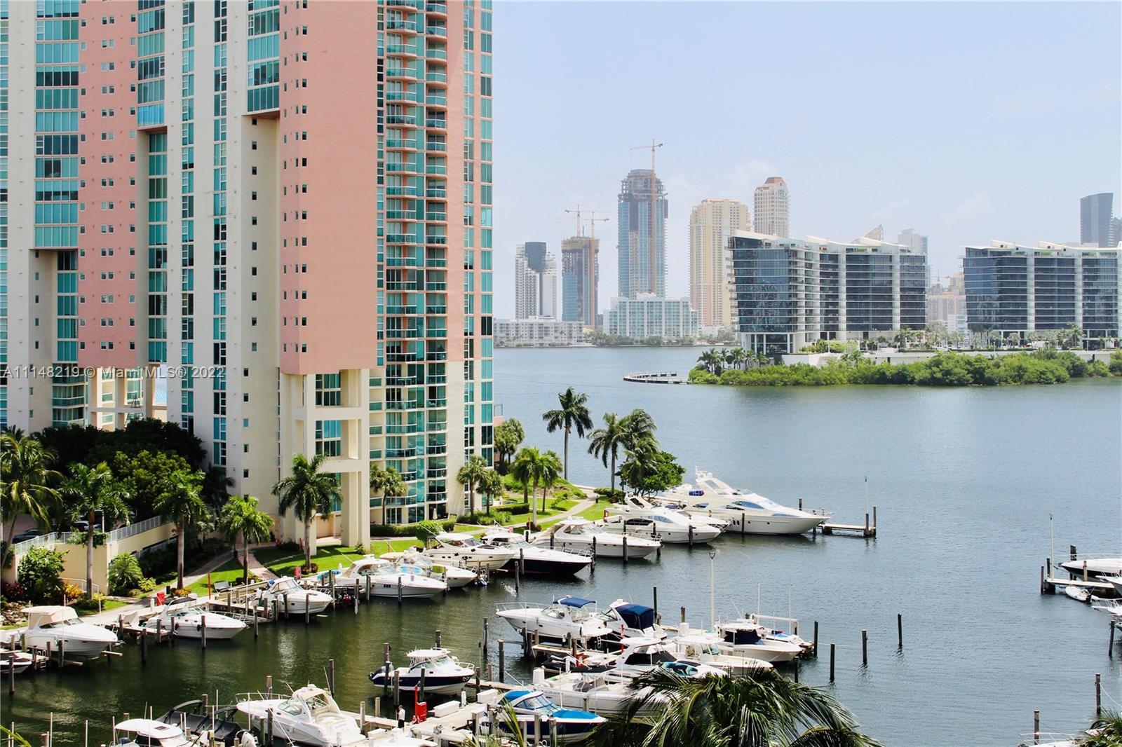 Aventura Marina 1 corner unit with water and golf views. 2 bedroom + DEN with in-suite bathrooms. Ma