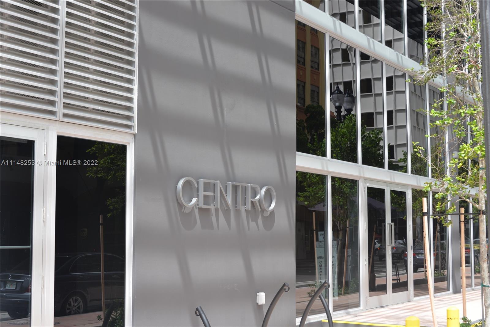 Located in the heart of Downtown Miami. This Centro unit  is spacious and comfort wrapped into one. 