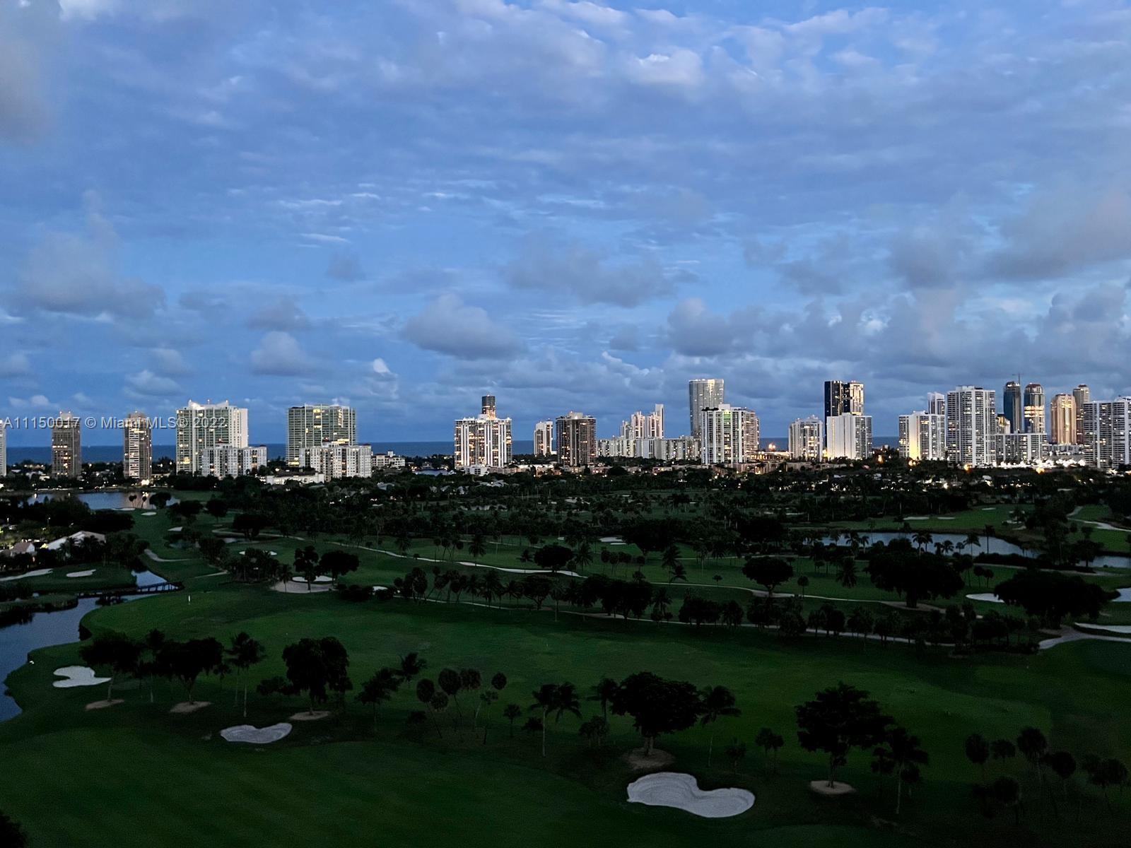Astonishing and beautiful view on the 21st floor overlooking the award-winning Turnberry Resort Golf