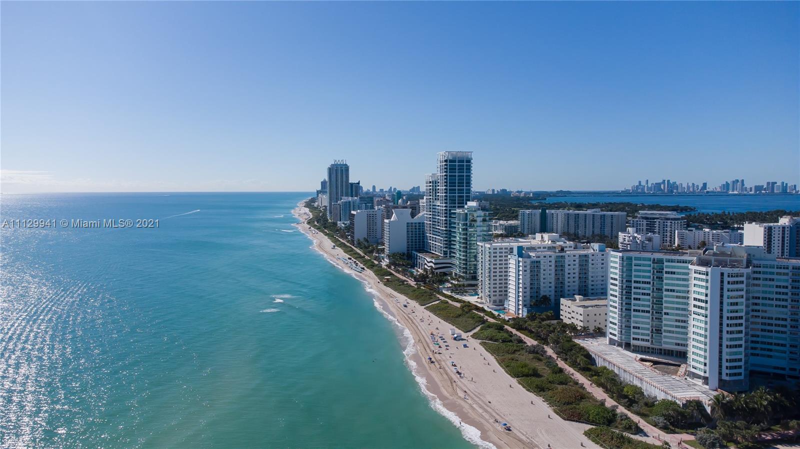 UNIQUE VIEWS FROM THIS 18 FLOOR 1455 SQ. FT. CONDO.2 BEDROOM WITH AN ENCLOSED 3RD BEDROOM WITH OCEAN