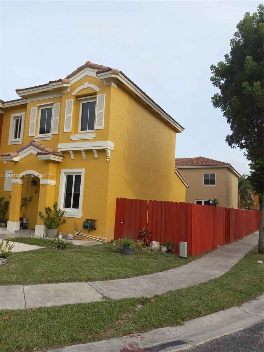 Photo of 640 SE 1st St in Homestead, FL