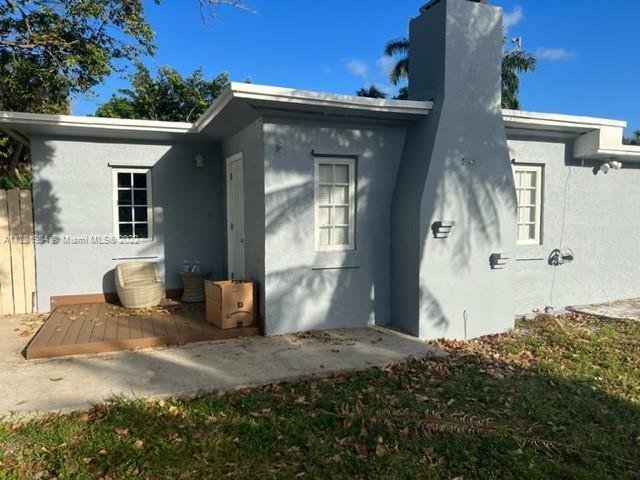 Photo of 4896 SW 28th Ter in Dania Beach, FL