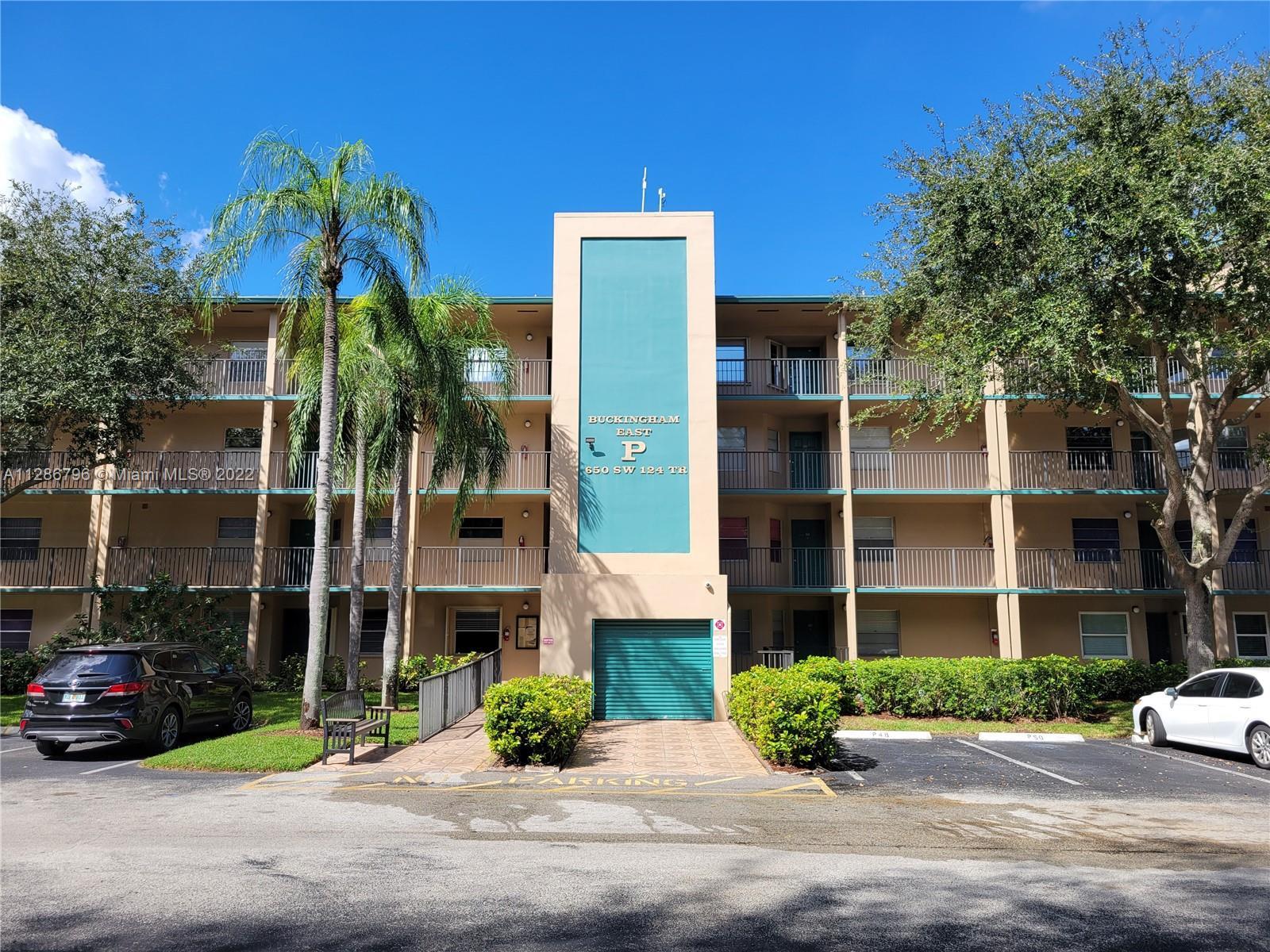 Photo of 650 SW 124th Ter #410P in Pembroke Pines, FL