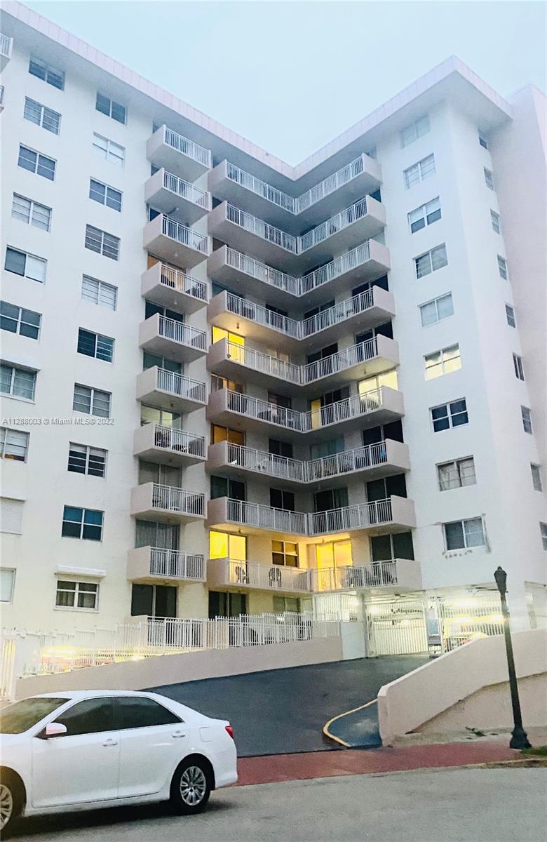 Photo of 345 Ocean Dr #307 in Miami Beach, FL