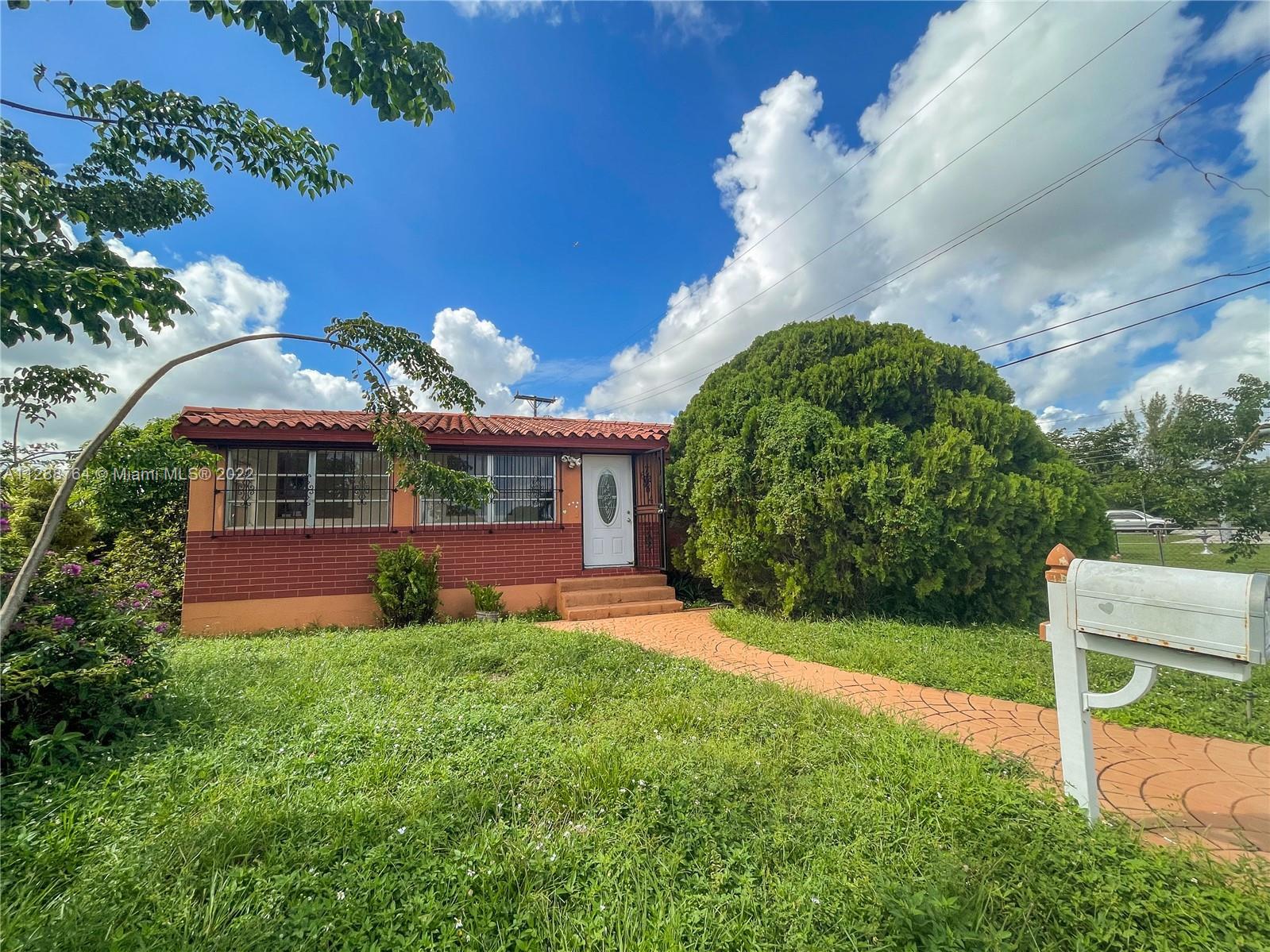 Photo of 6474 Palm Ave in Hialeah, FL