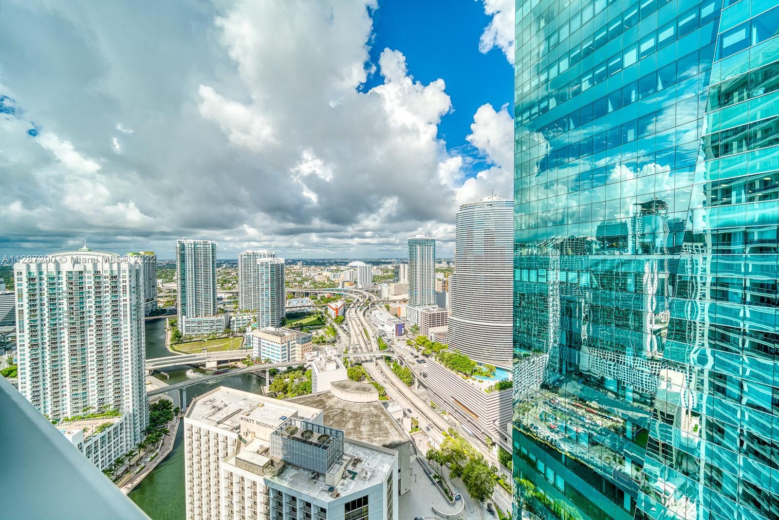Photo of 200 Biscayne Boulevard Wy #4411 in Miami, FL