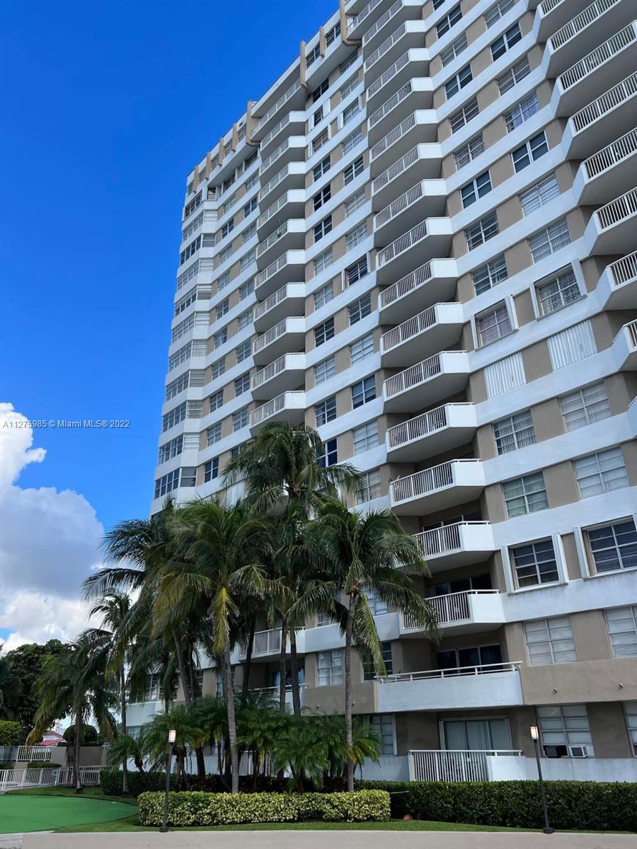 Photo of 1965 S Ocean Dr #5-B in Hallandale Beach, FL
