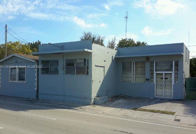 Photo of 5414 Pembroke Rd in West Park, FL