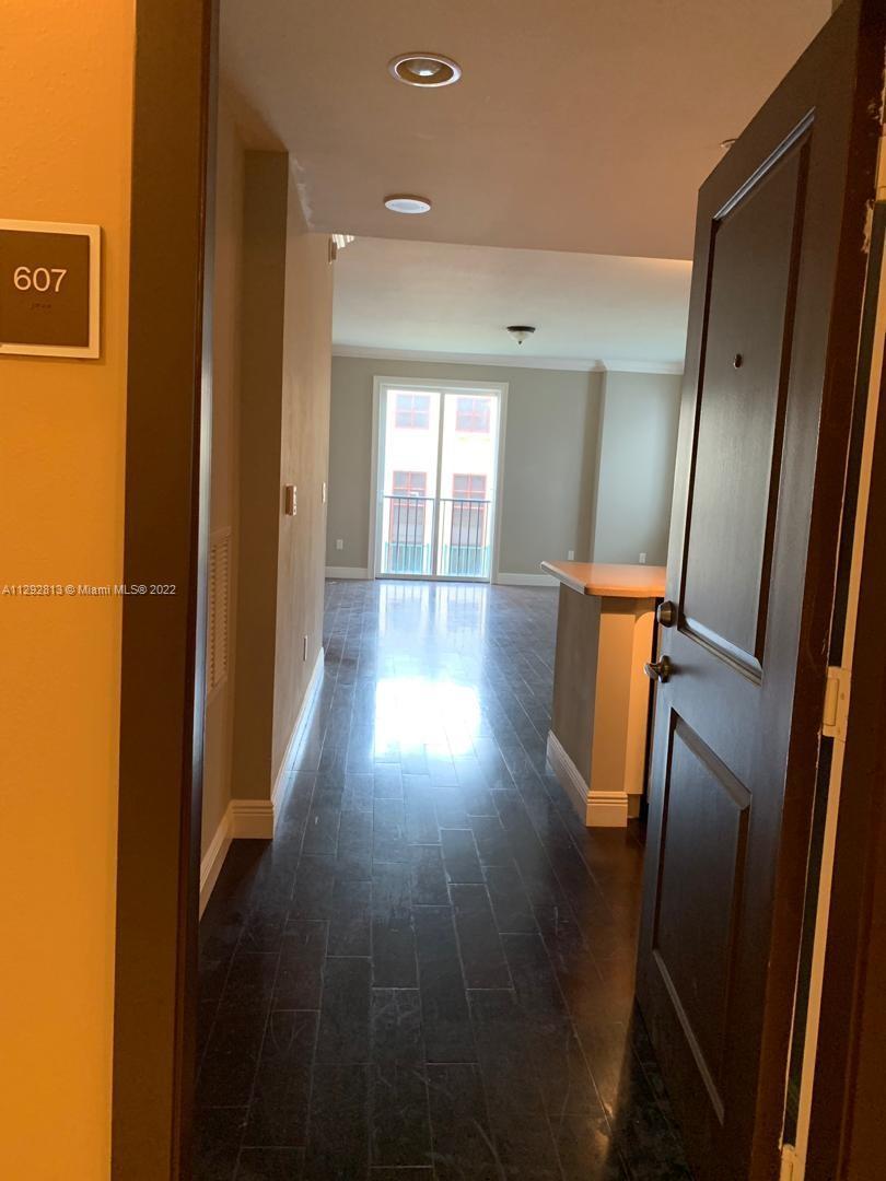 Photo of 10 Aragon Ave #607 in Coral Gables, FL