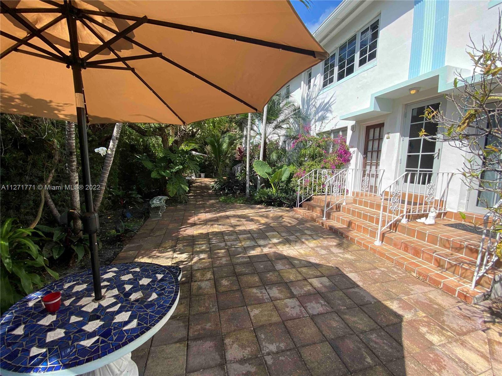 Photo of 840 Michigan Ave #2 in Miami Beach, FL