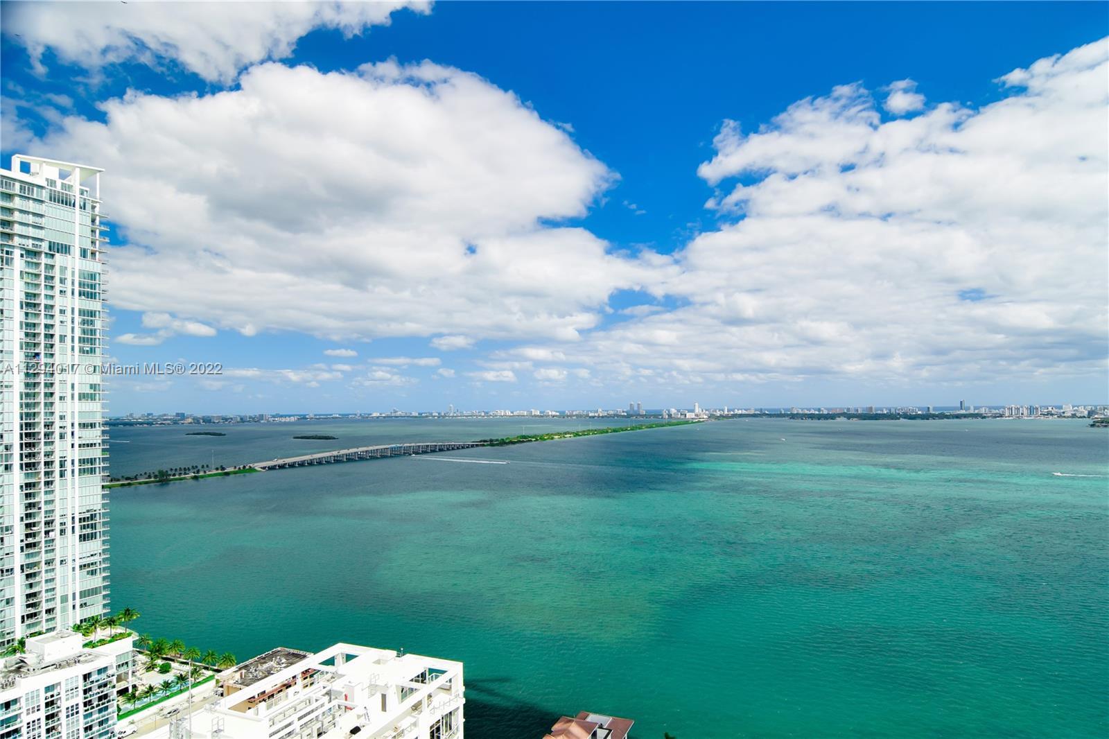 Photo of 600 NE 27th St #3303 in Miami, FL
