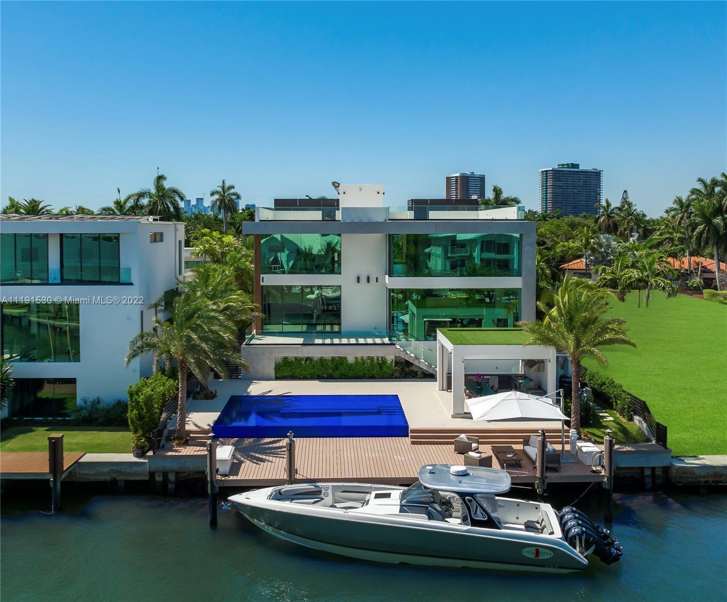Photo of 1125 Belle Meade Island Dr in Miami, FL