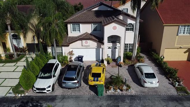 Photo of 18787 NW 80th Ave in Hialeah, FL