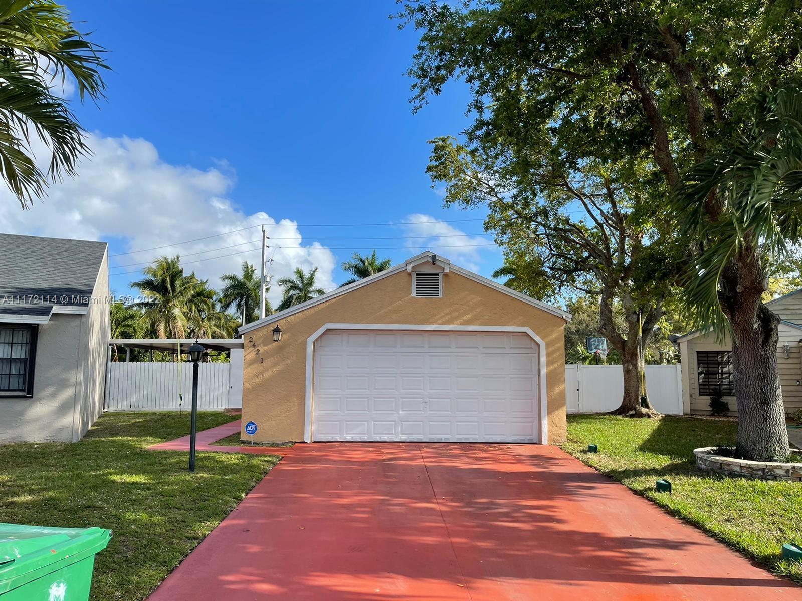 Photo of 2421 SW 83rd Ter in Miramar, FL