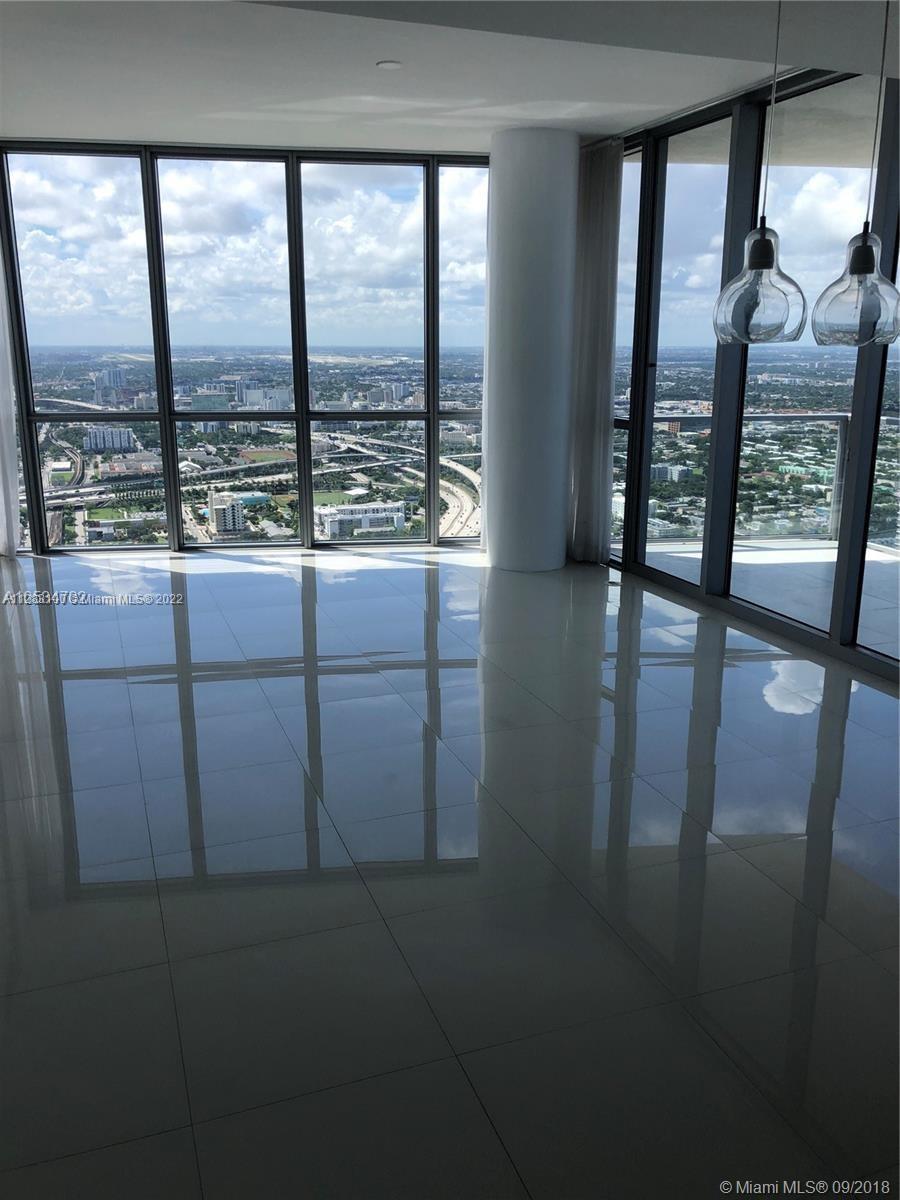 Photo of 1100 Biscayne Blvd #5805 in Miami, FL