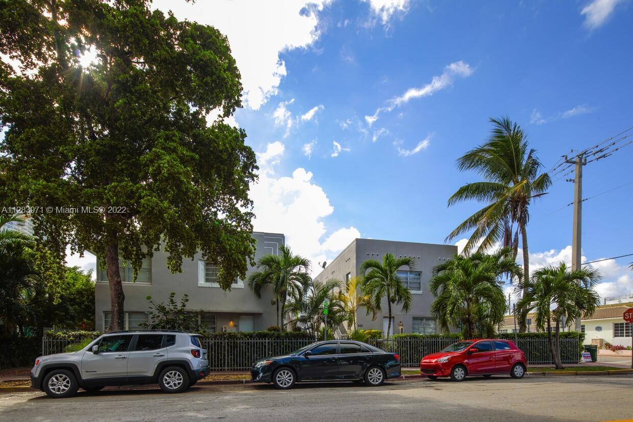 Photo of 560 Michigan Ave in Miami Beach, FL