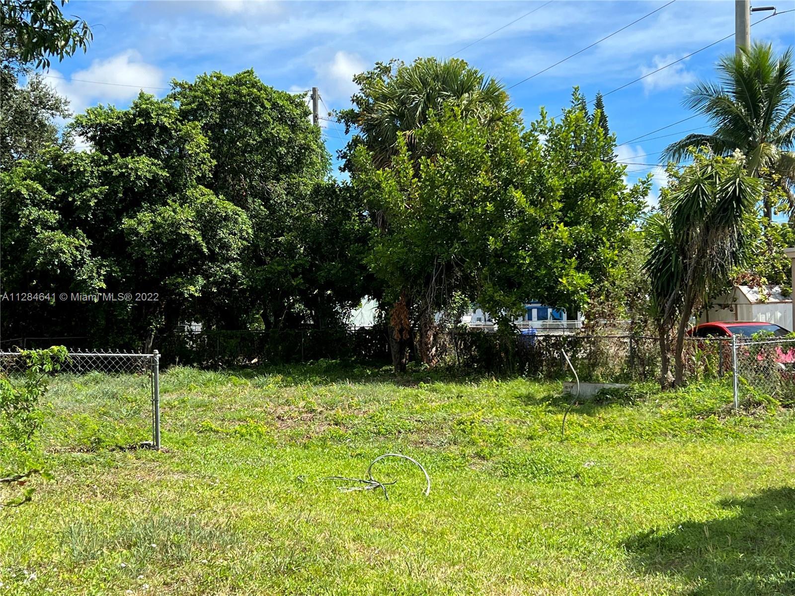 Photo of 2205 Coolidge St in Hollywood, FL