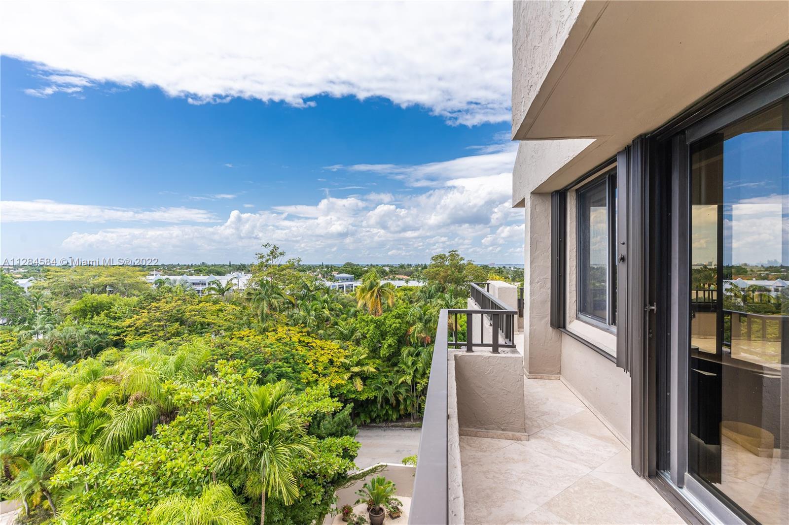 Photo of 151 Crandon Blvd #543 in Key Biscayne, FL
