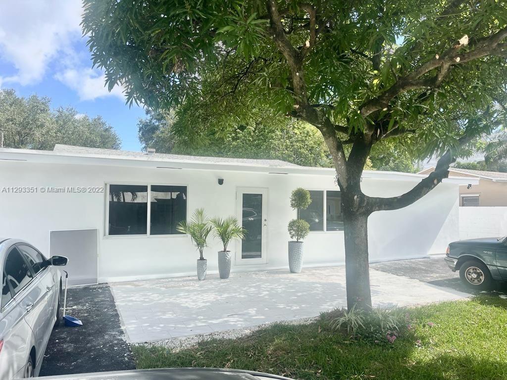 Photo of 10501 NW 28th Ct in Miami, FL