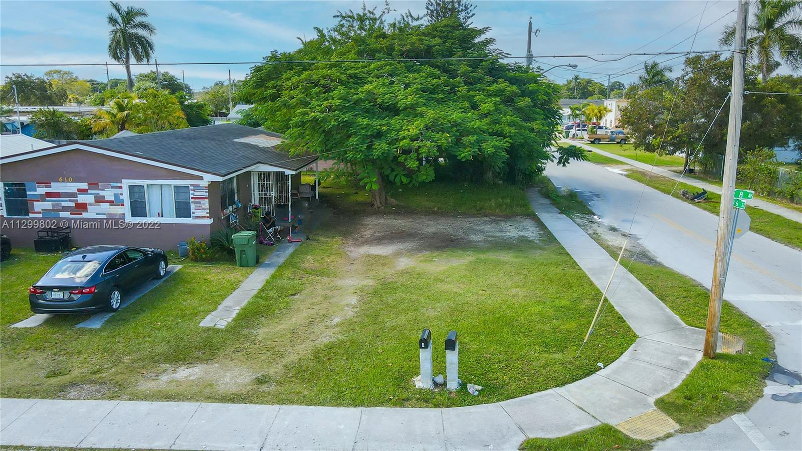 Photo of 604 SW 8th Ave in Homestead, FL